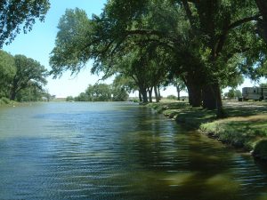Picnic river